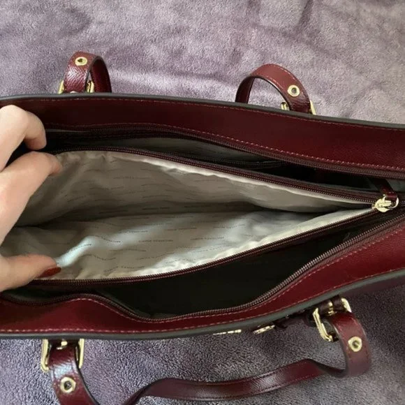 Michael Kors Voyager Medium Crossgrain Tote Bag